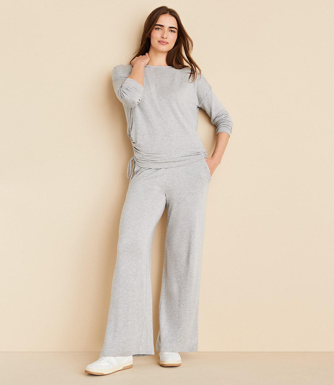 Lou & Grey Heathered Signaturesoft Wide Leg Pants