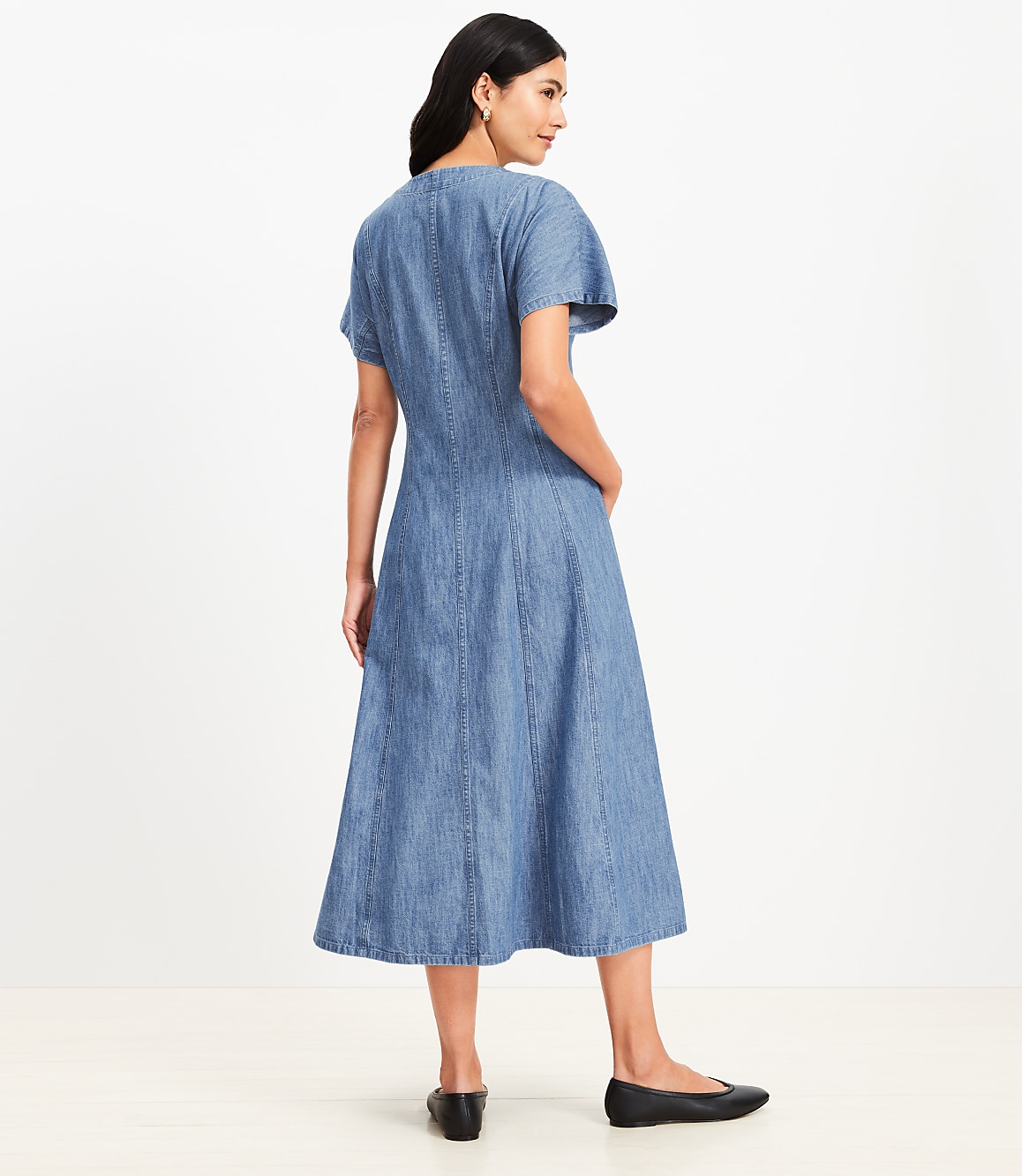 Chambray V-Neck Midi Pocket Dress