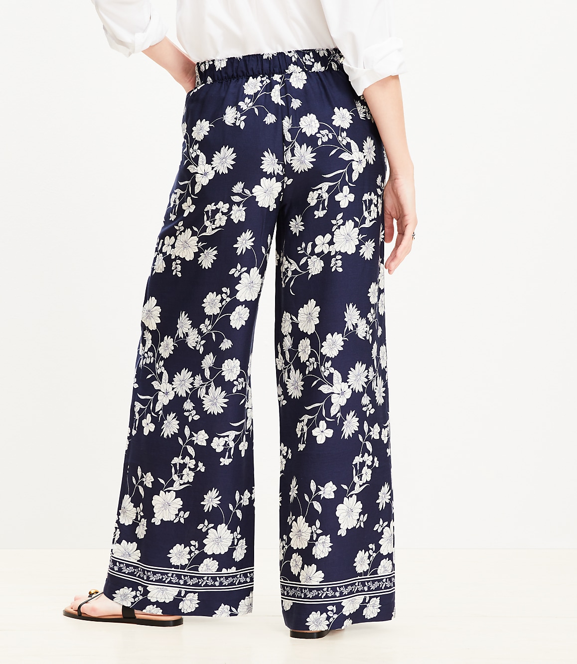 Fluid Pull On Wide Leg Pants in Floral