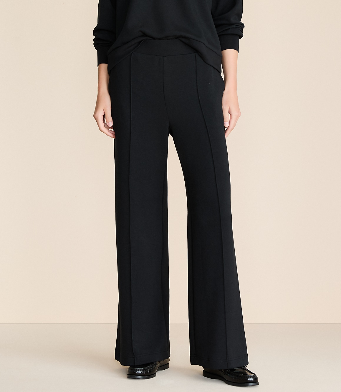 Lou & Grey Scubasoft Pintucked Wide Leg Pants