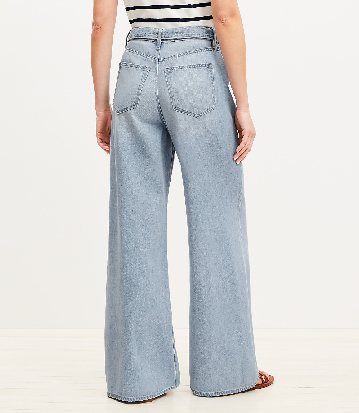 Palazzo Jeans in Light Wash