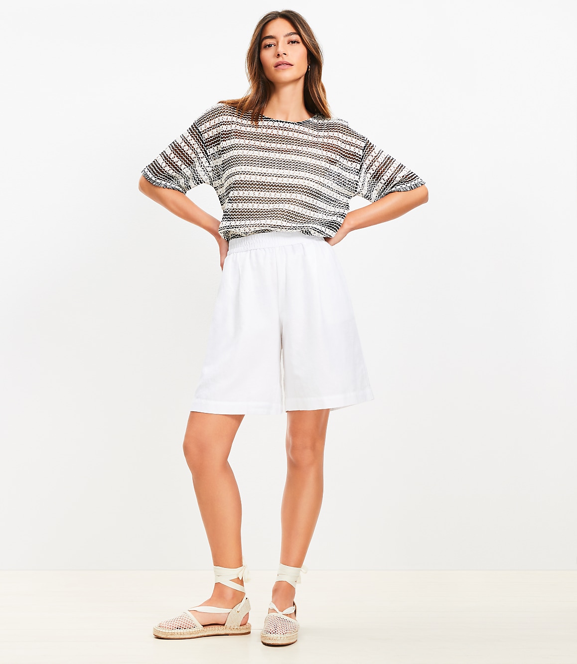 Pull On Bermuda Shorts in Linen Cotton