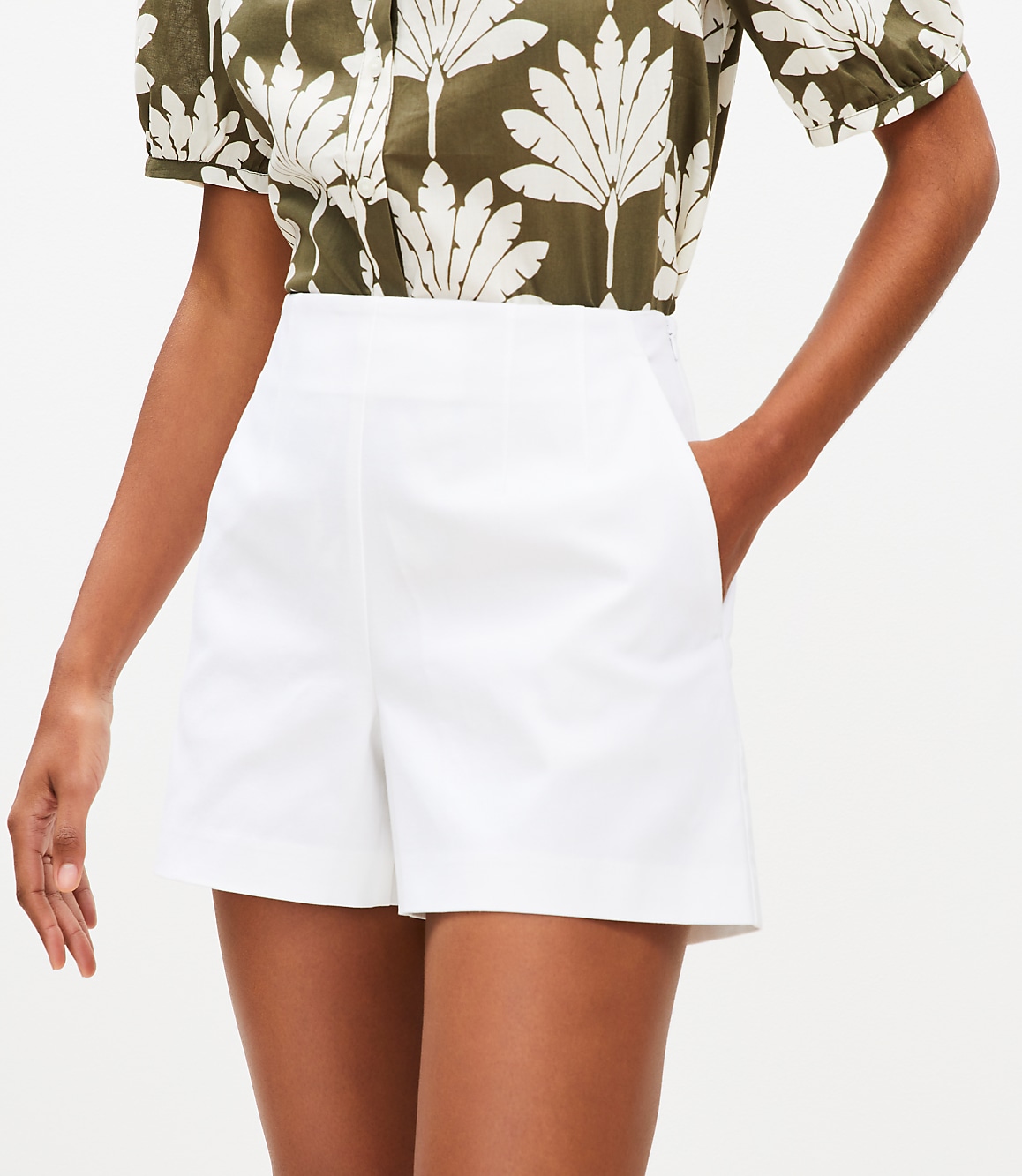 Textured Darted Side Zip Shorts