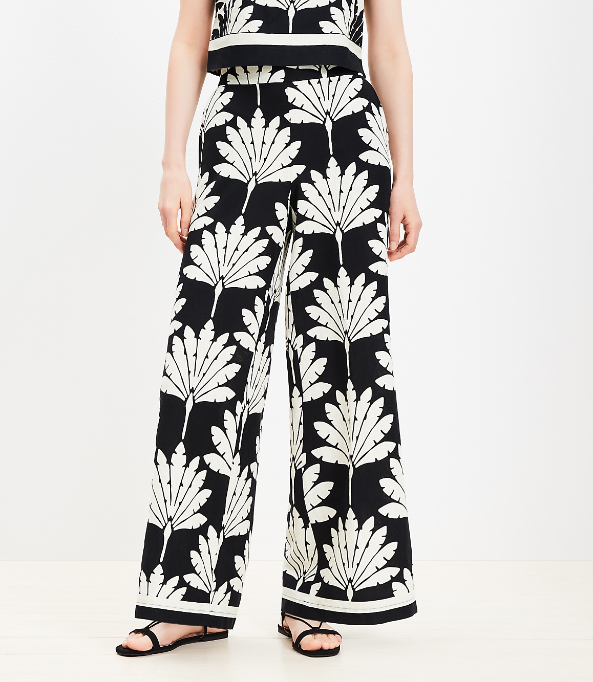 Palm Pull On Wide Leg Pants in Linen Blend