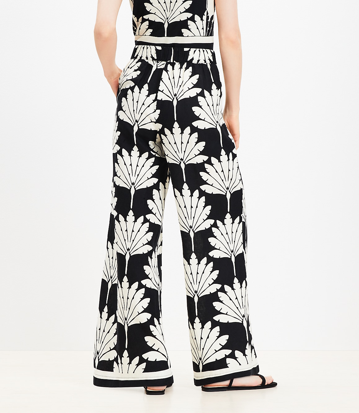 Palm Pull On Wide Leg Pants in Linen Blend
