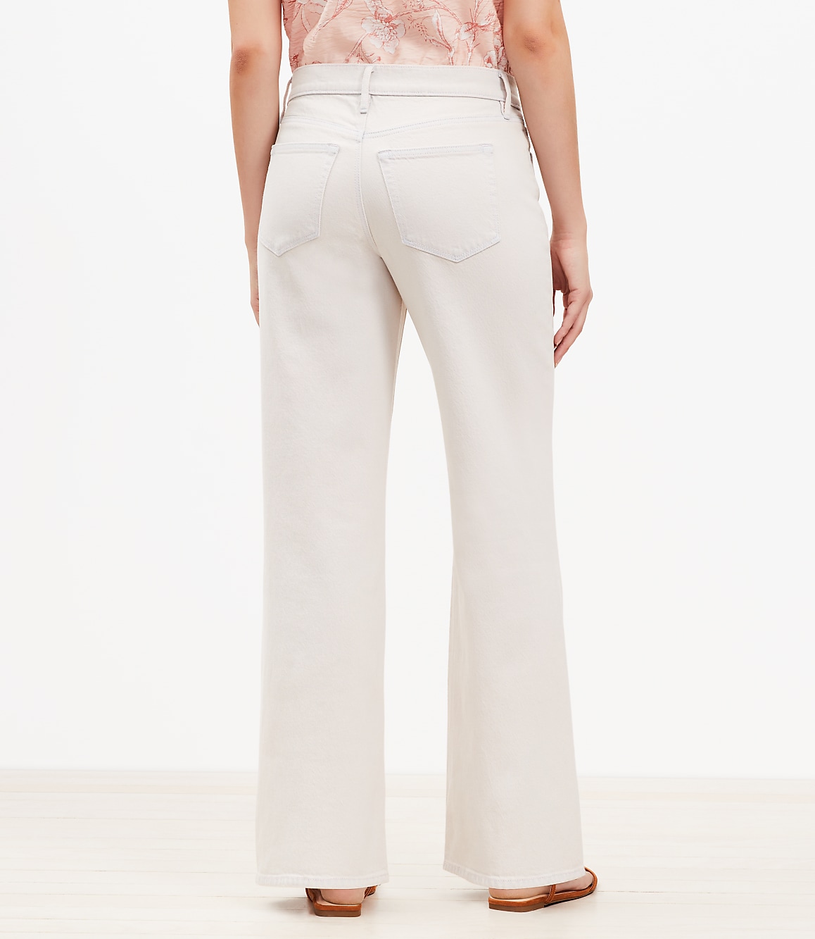 Mid Rise Wide Leg Jeans in Washed Pink
