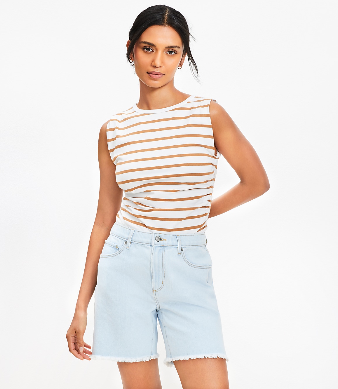 Petite Vented Frayed Boyfriend Shorts in Light Wash Indigo