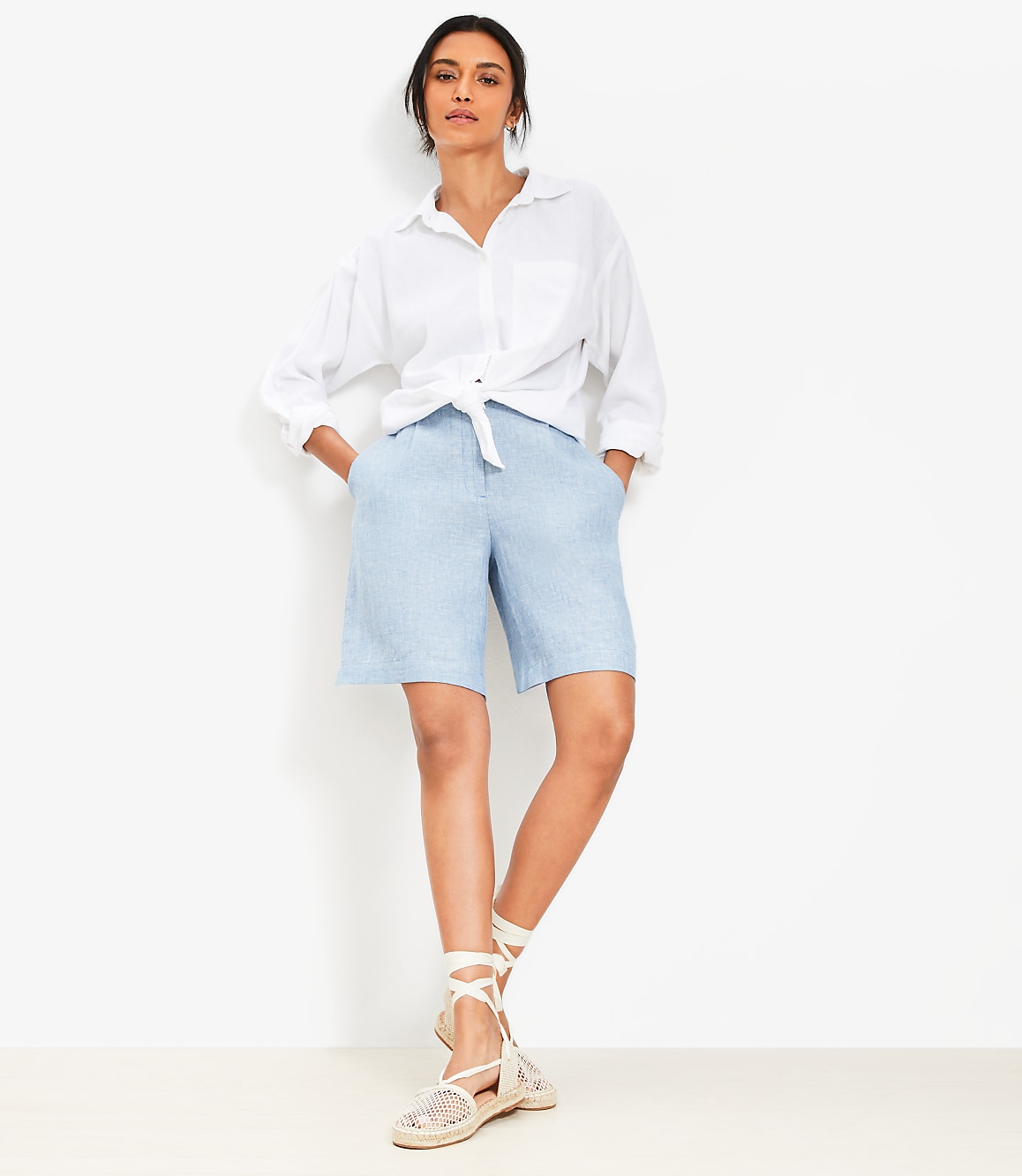 Bermuda Shorts in Linen