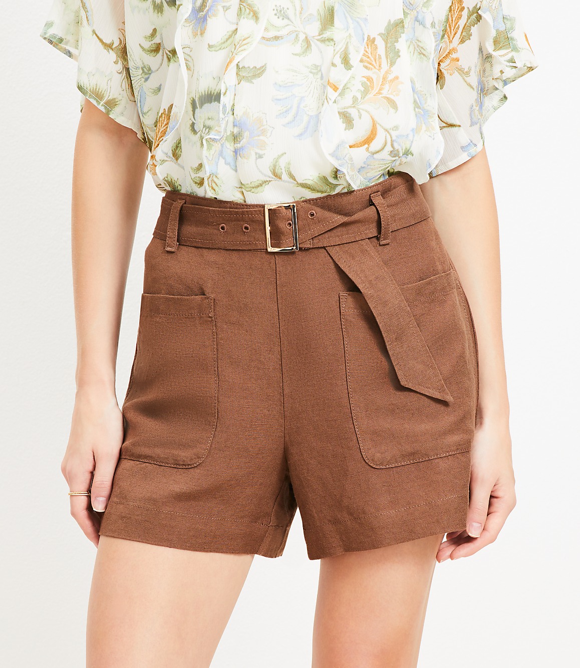 Petite Belted Patch Pocket Shorts in Linen Blend