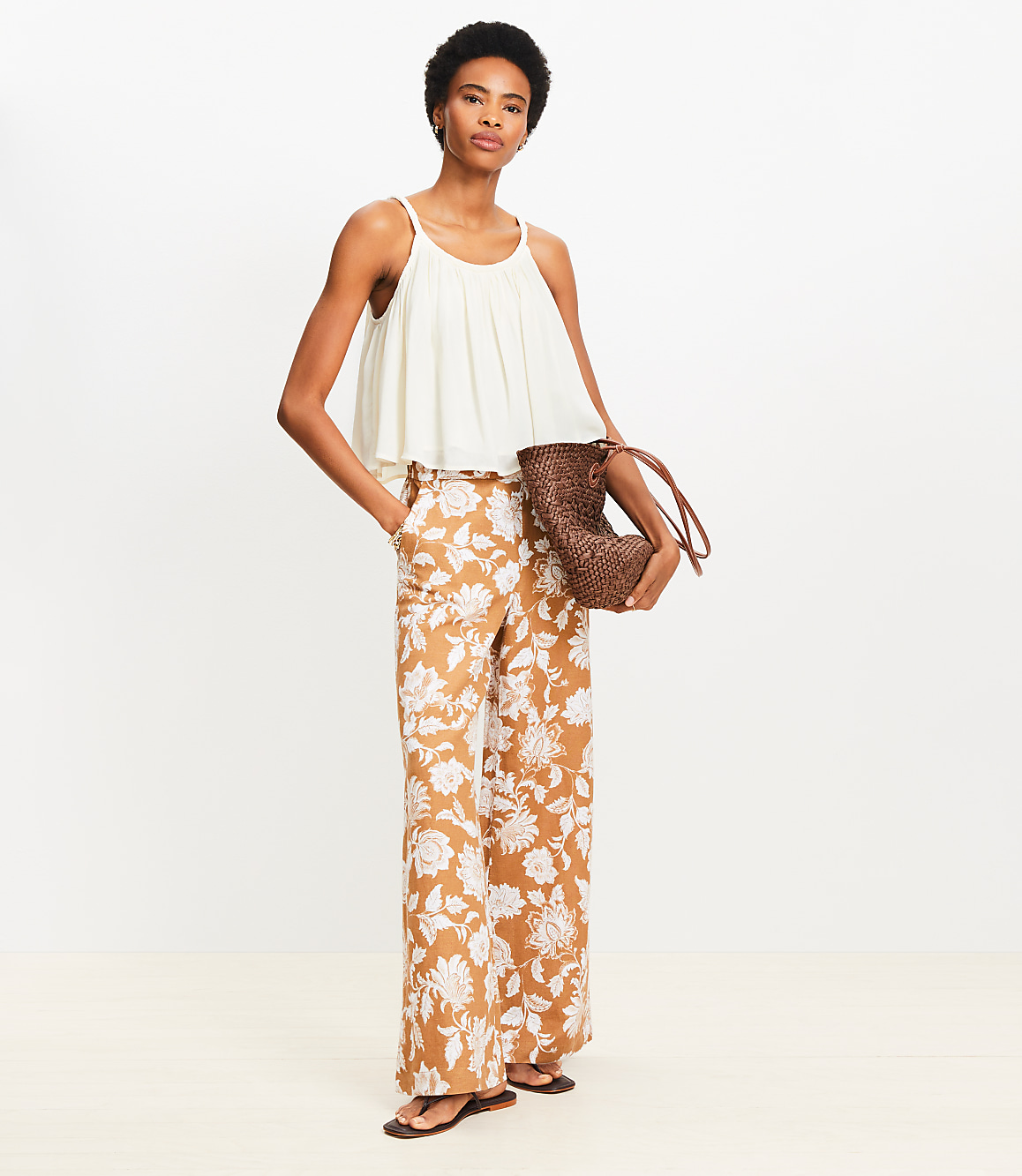 Petite Floral Pull On Wide Leg Pants in Linen Blend