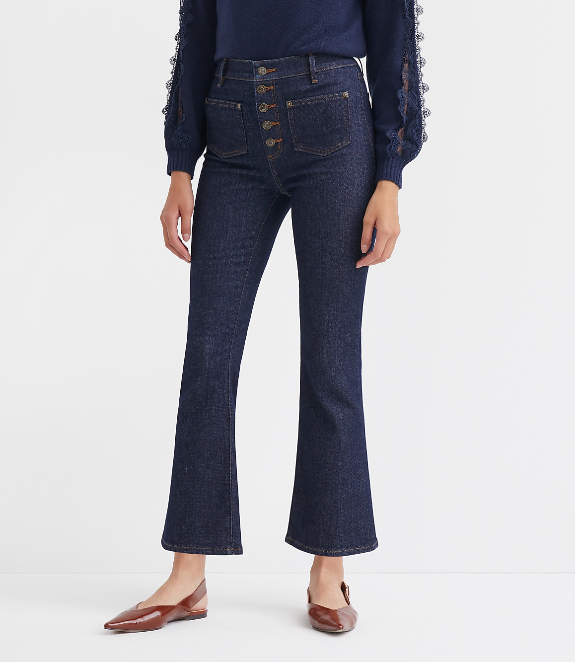 Curvy Patch Pocket High Rise Kick Crop Jeans in Classic Rinse Wash