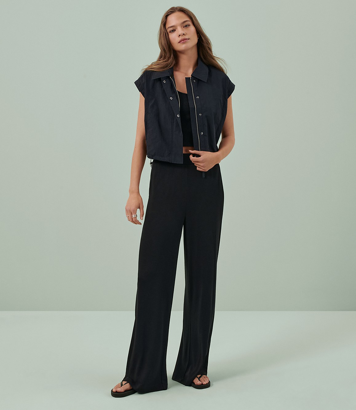 Lou & Grey Signaturesoft Wide Leg Pants