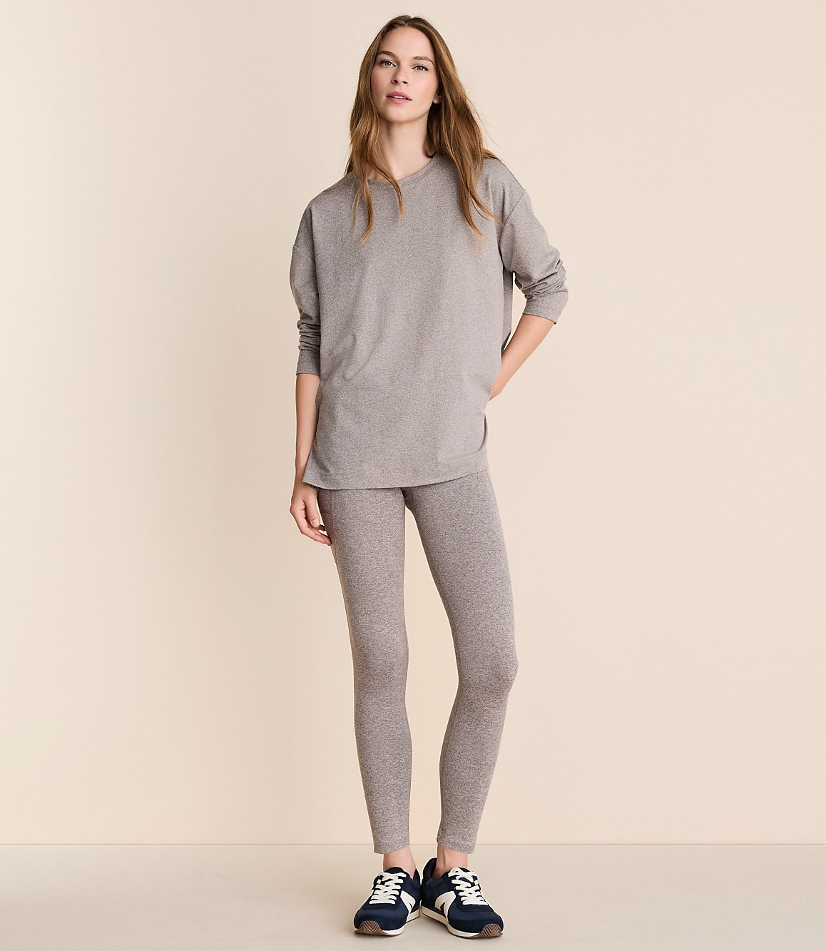 Lou & Grey Heathered Brushedsoft Side Pocket 7/8 Leggings