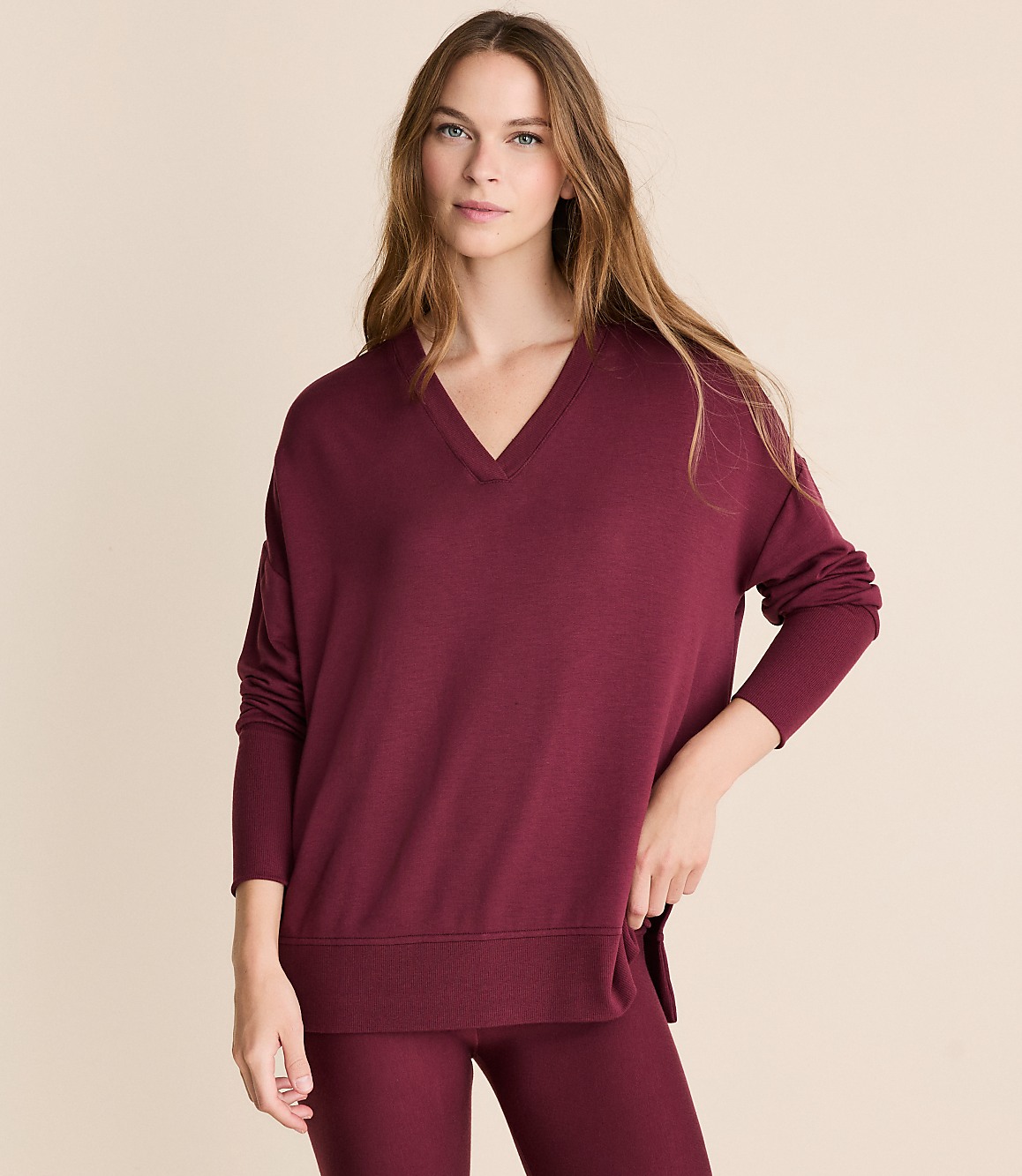 Lou & Grey Petite Ribtrim Signaturesoft V-Neck Tunic Top
