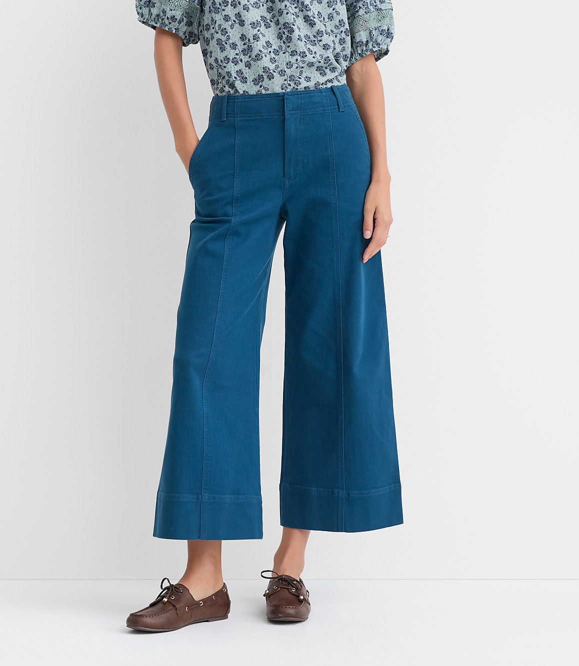 Seamed Palmer Wide Leg Crop Pants in Twill