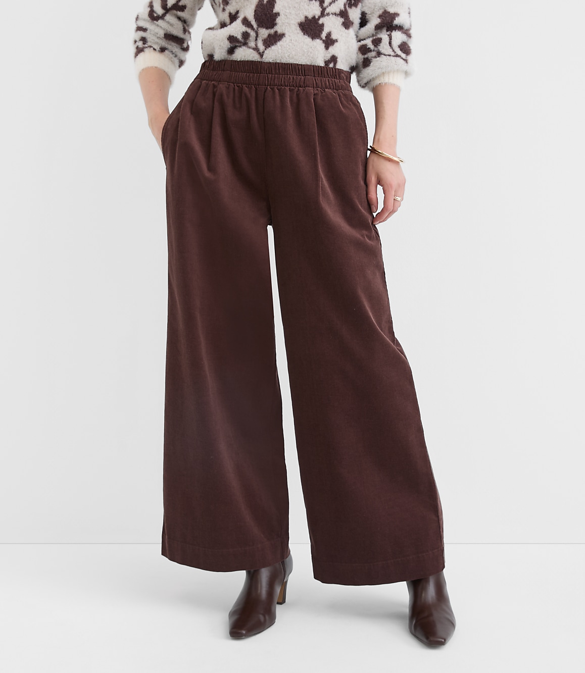 Pleated Pull On Wide Leg Pants in Corduroy