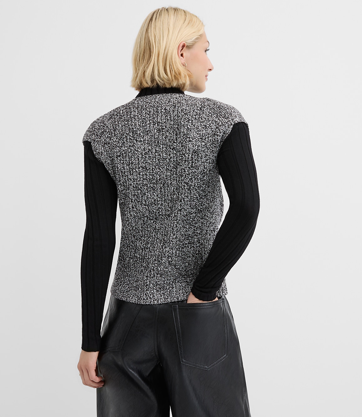 Hammered Metallic Button Ribbed Sweater Vest