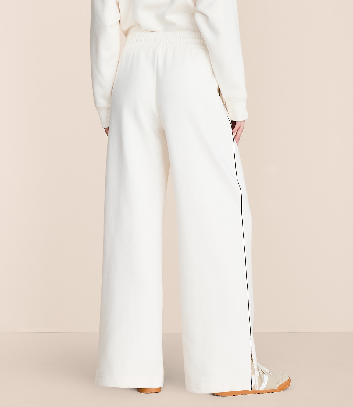 Lou & Grey Piped Elite Fleece Wide Leg Sweatpants