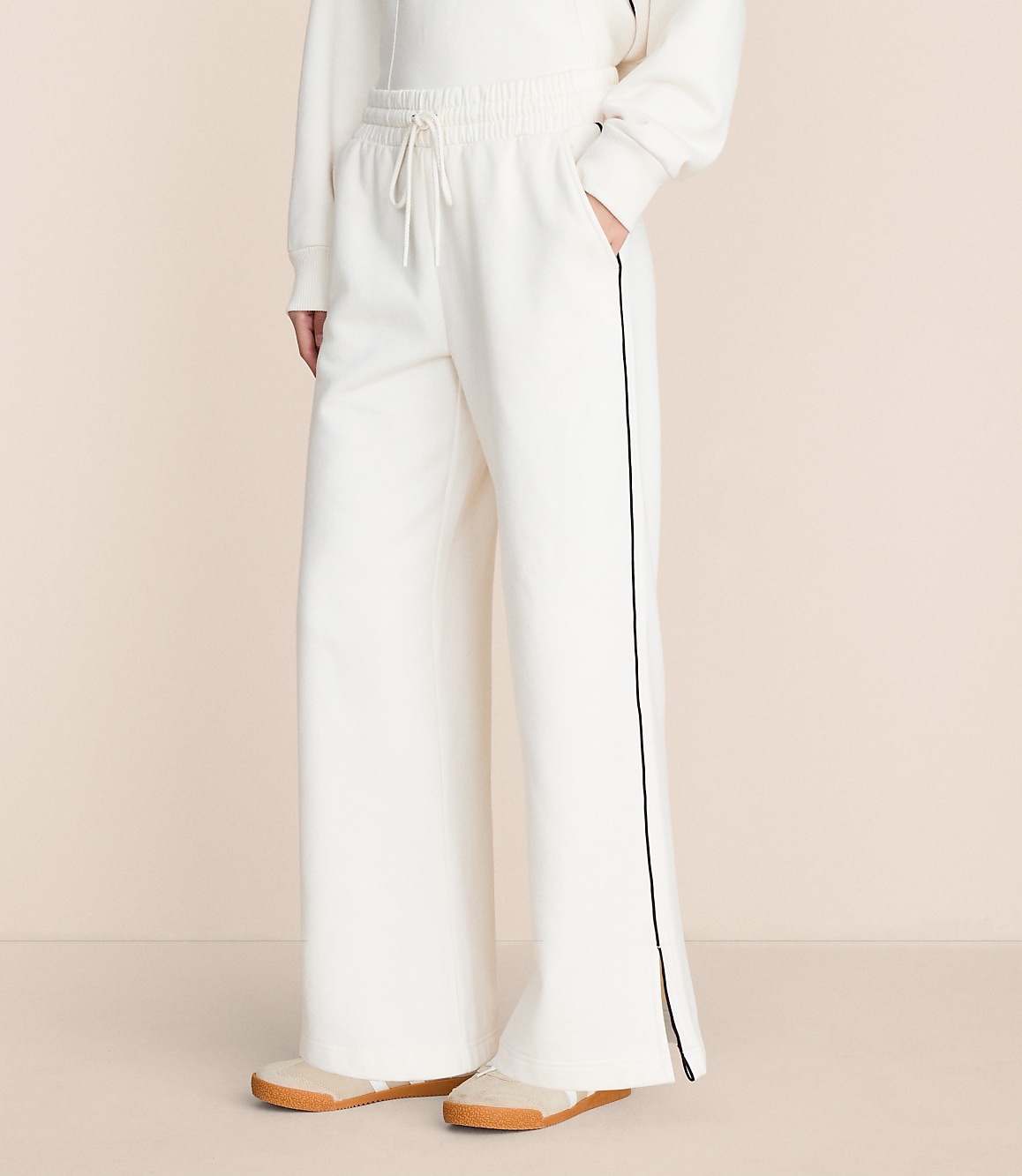 Lou & Grey Piped Elite Fleece Wide Leg Sweatpants