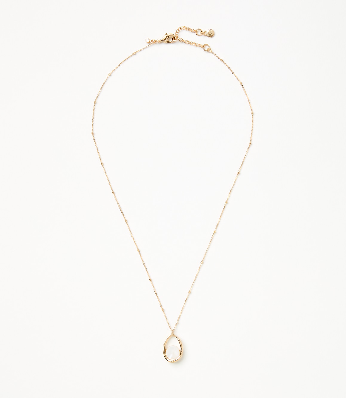 Mother Of Pearl Center Necklace