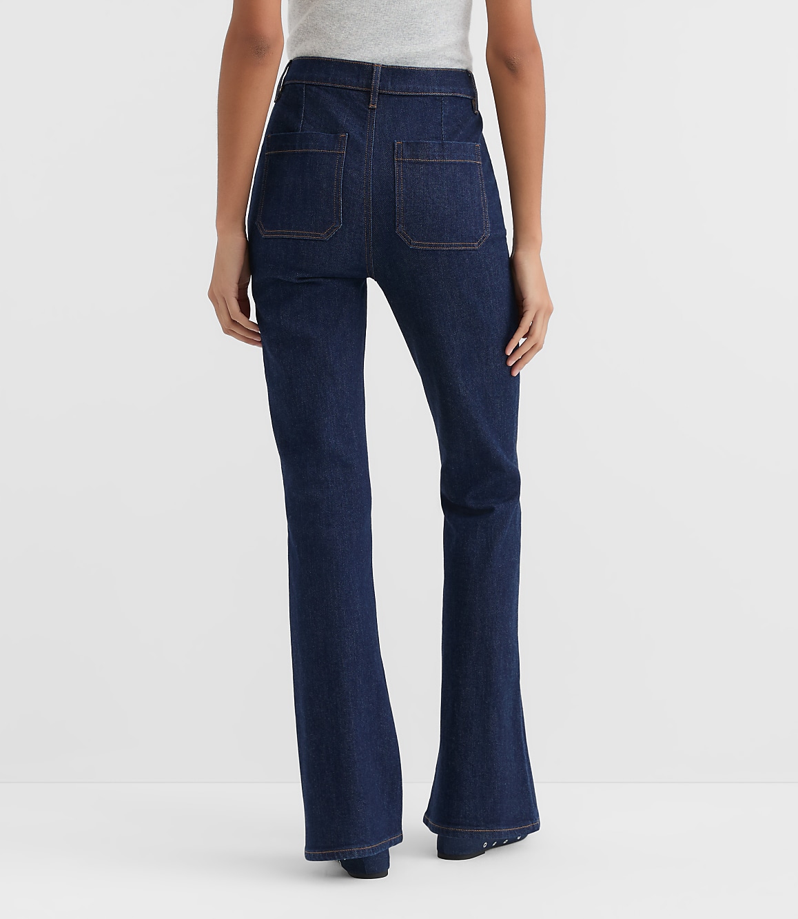 Rivete Petite Curvy Patch Pocket High Rise Slim Flare Jeans in Classic Rinse Wash