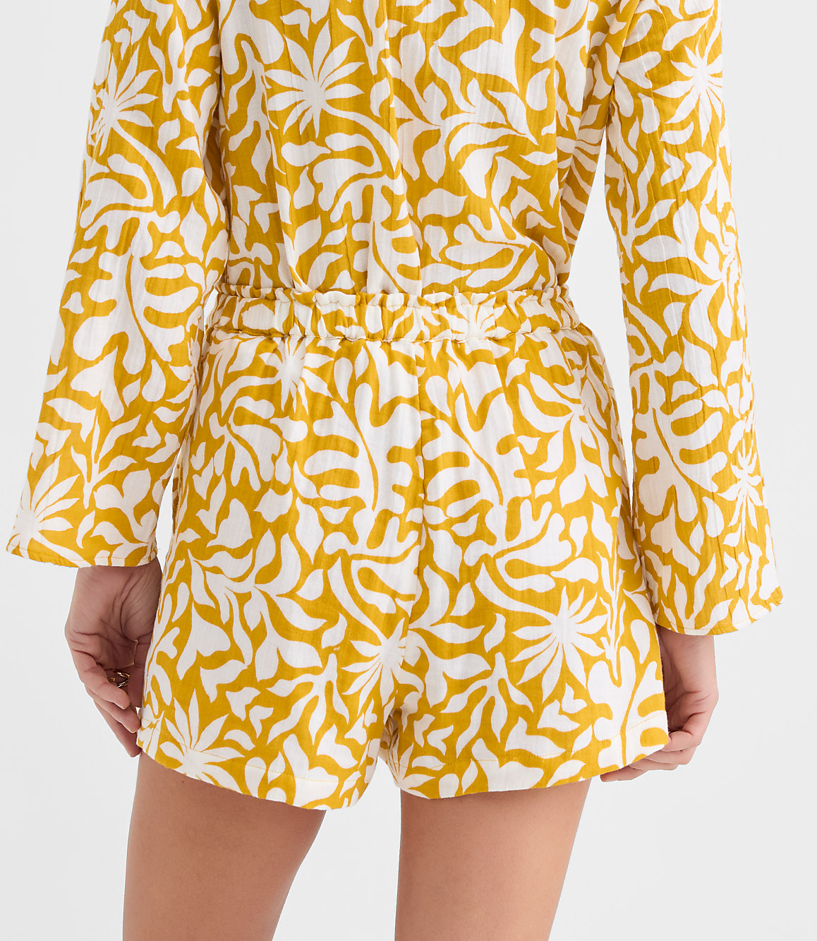 Petite LOFT Beach Palm Ruffle Gauze Shorts