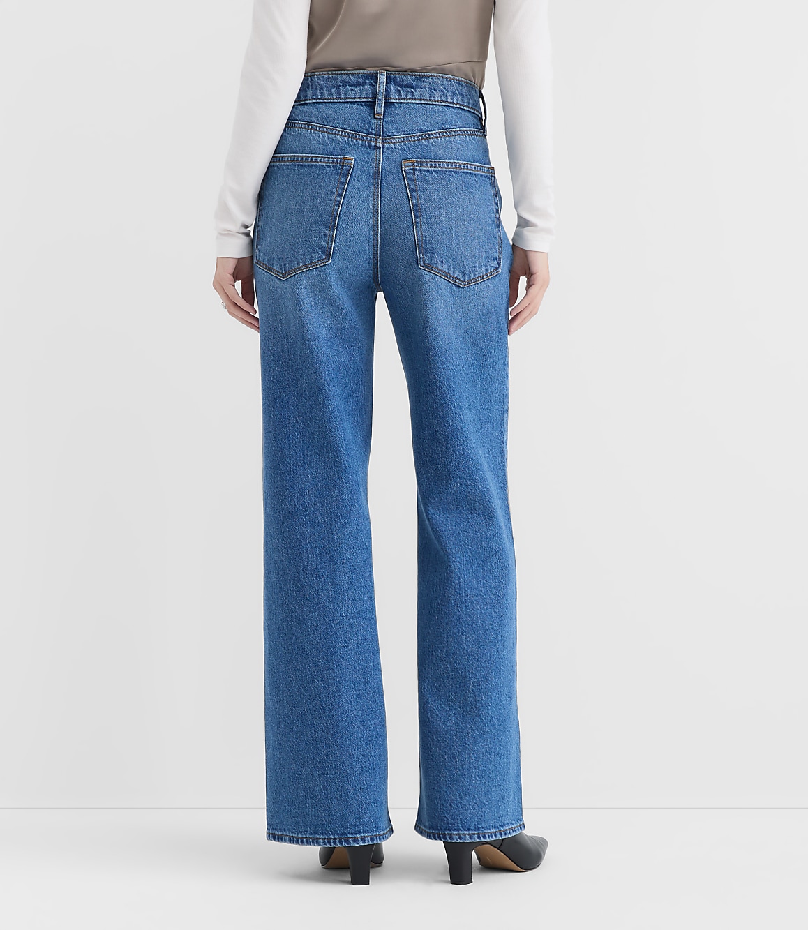 Rivete Short High Rise Wide Leg Jeans in Vintage Dark Wash