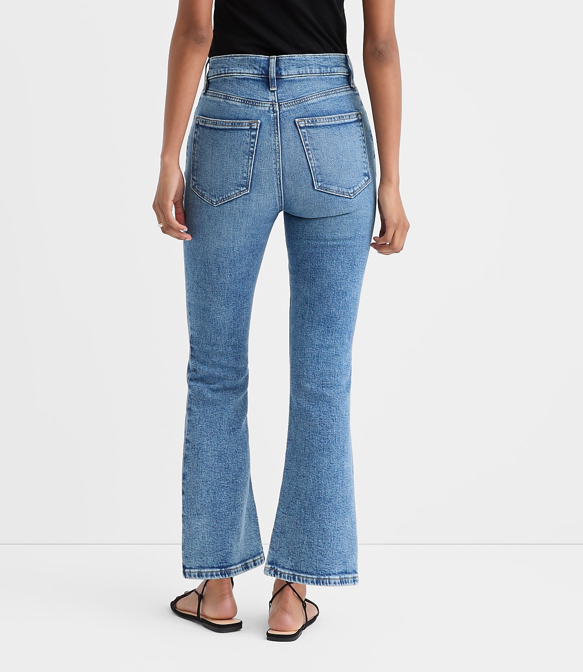 Rivete Petite High Rise Kick Crop Jeans in Authentic Mid Vintage Wash