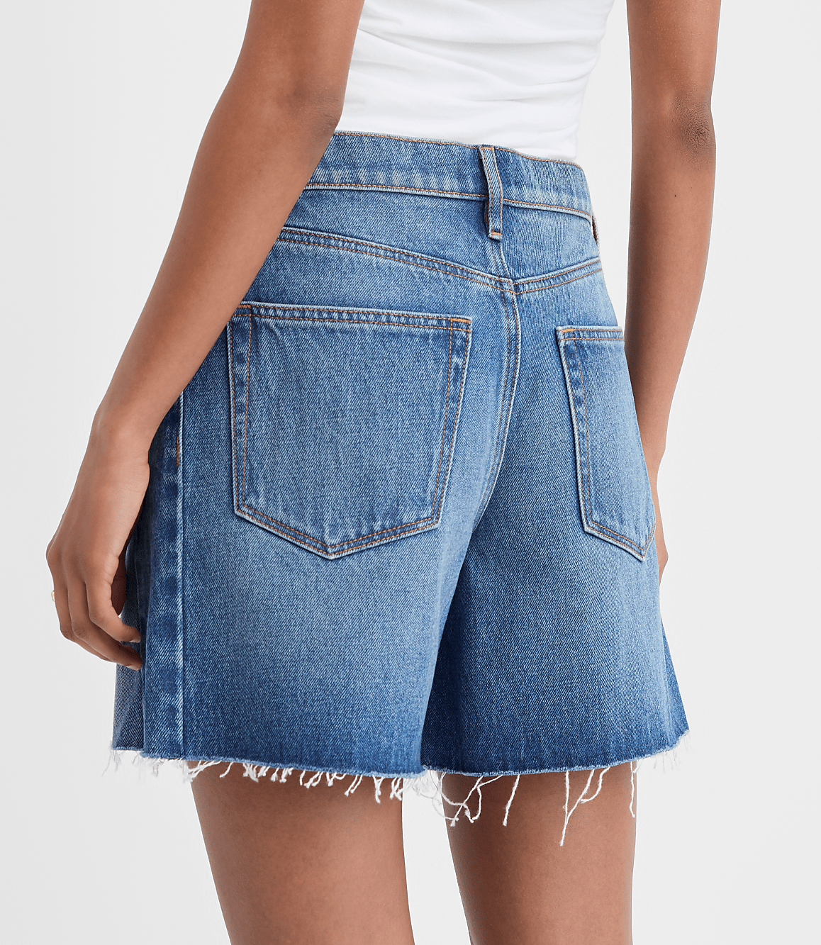 Rivete Petite Fresh Cut Seamed Boyfriend Shorts in Dark Wash