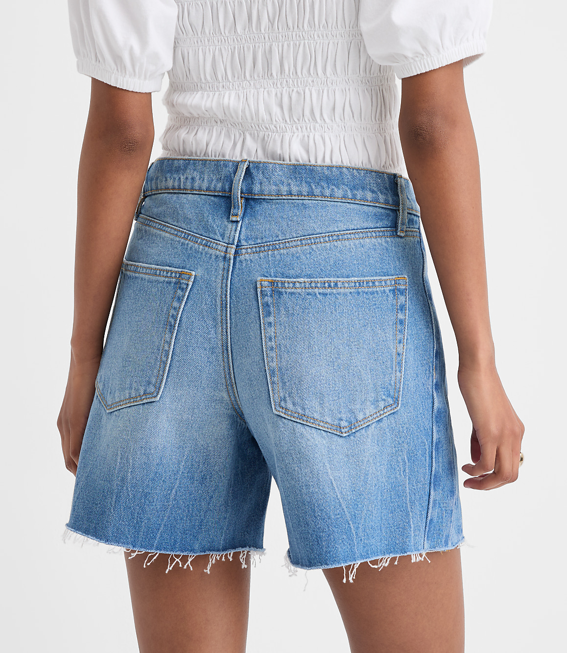 Rivete Curvy Fresh Cut Seamed Denim Boyfriend Shorts in Light Wash