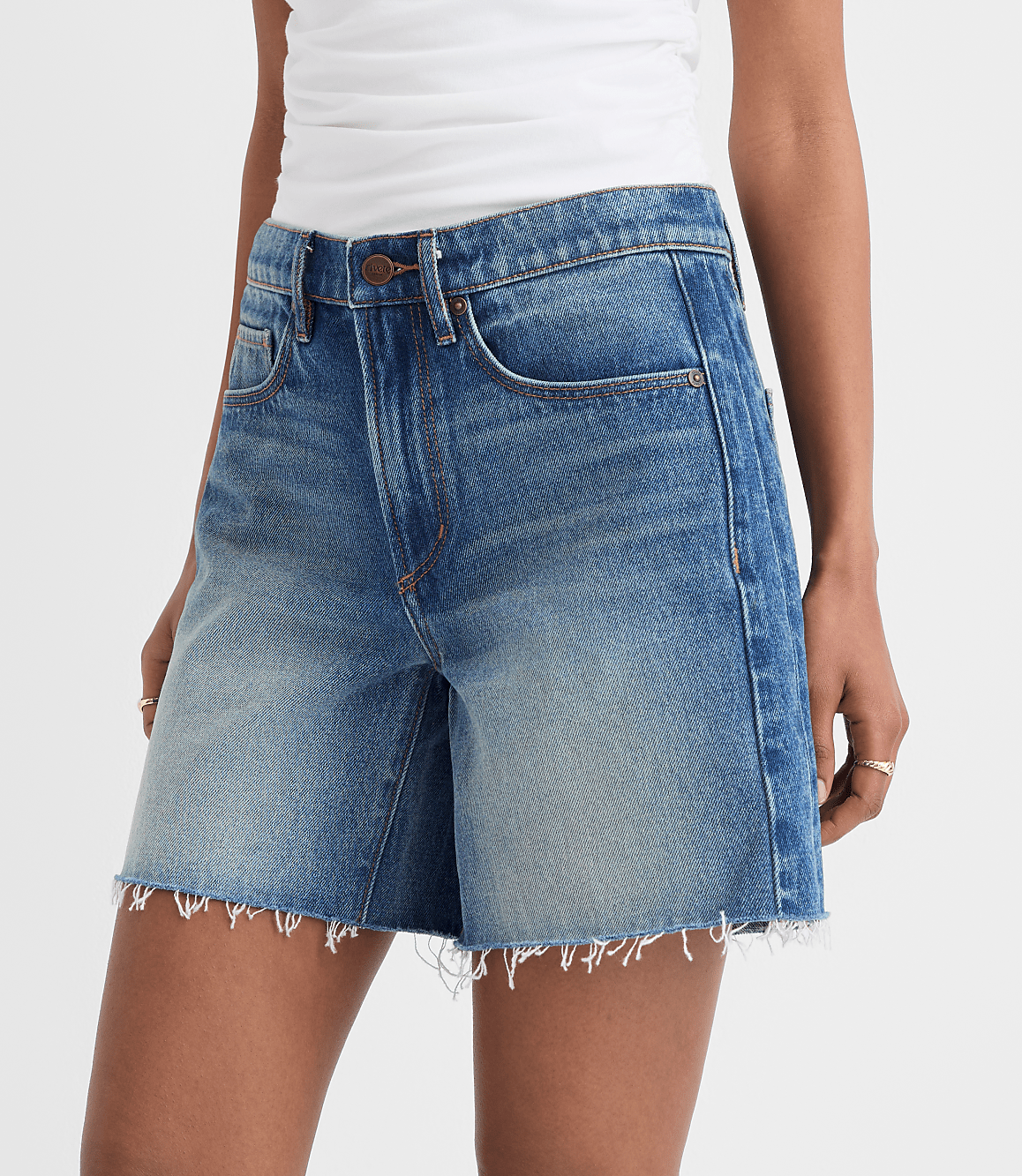 Rivete Curvy Fresh Cut Seamed Boyfriend Shorts in Dark Wash