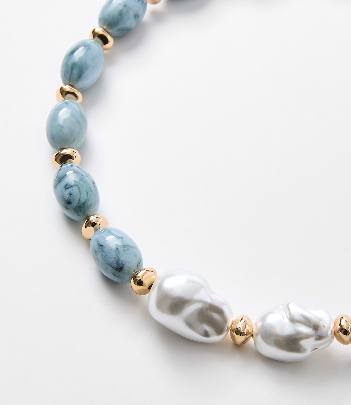 Pearlized Chunky Statement Necklace