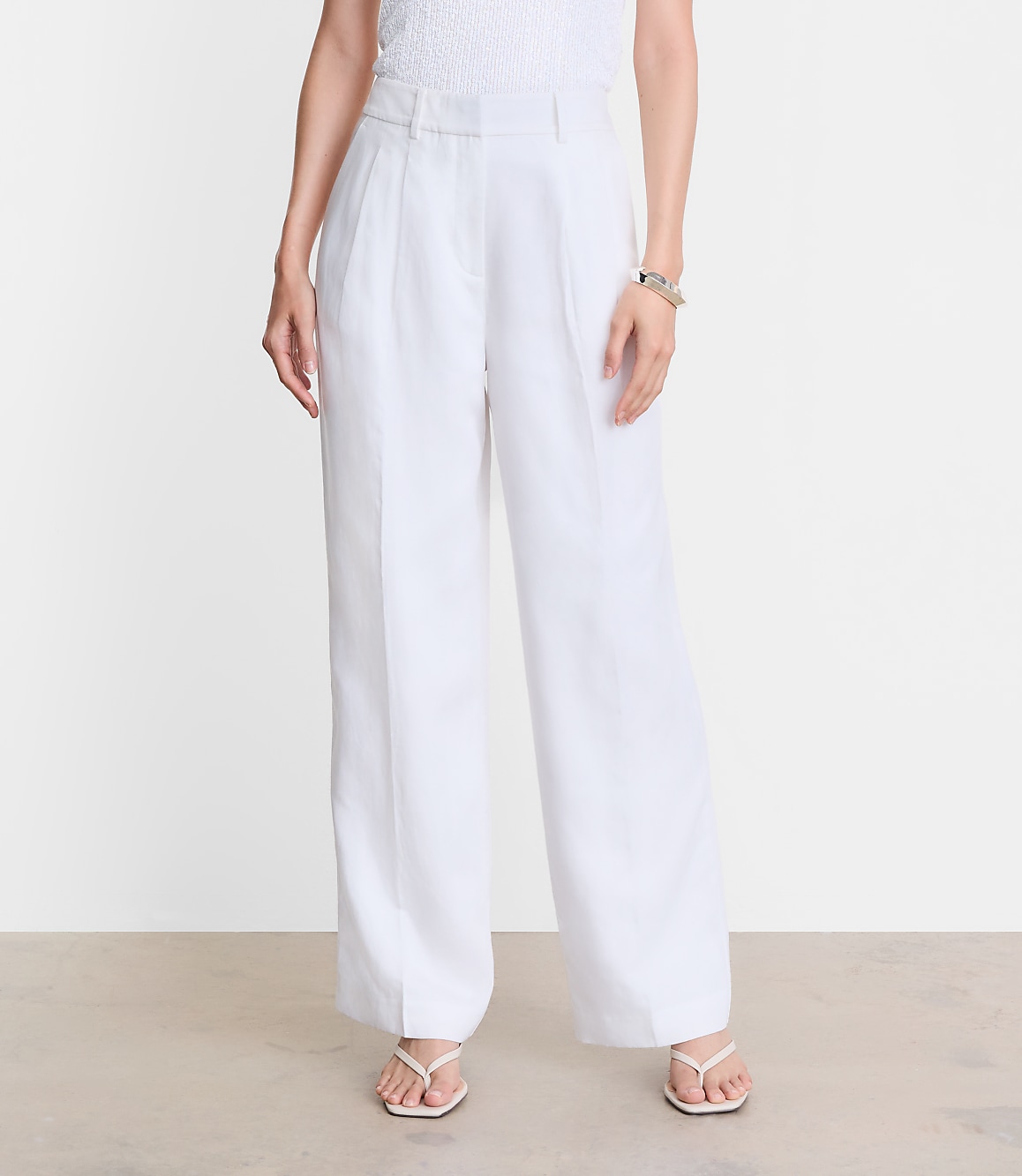 LOFT Versa Luxe Lyocell Linen Pleated Relaxed Straight Pants