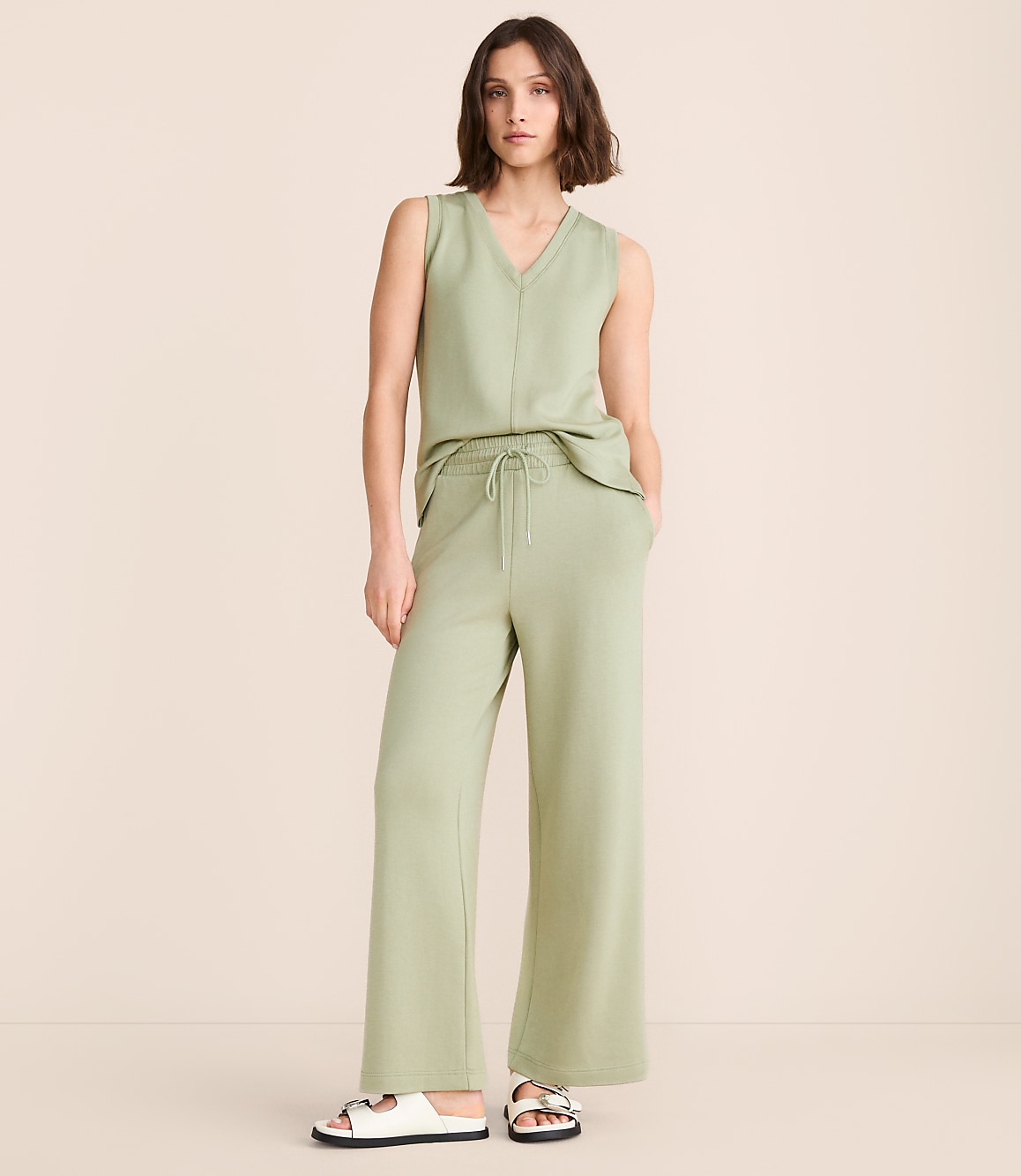 Lou & Grey Scubasoft Wide Leg Sweatpants