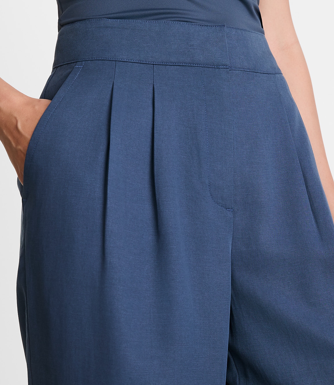 LOFT Versa Pure Spun Pleated Wide Leg Pants