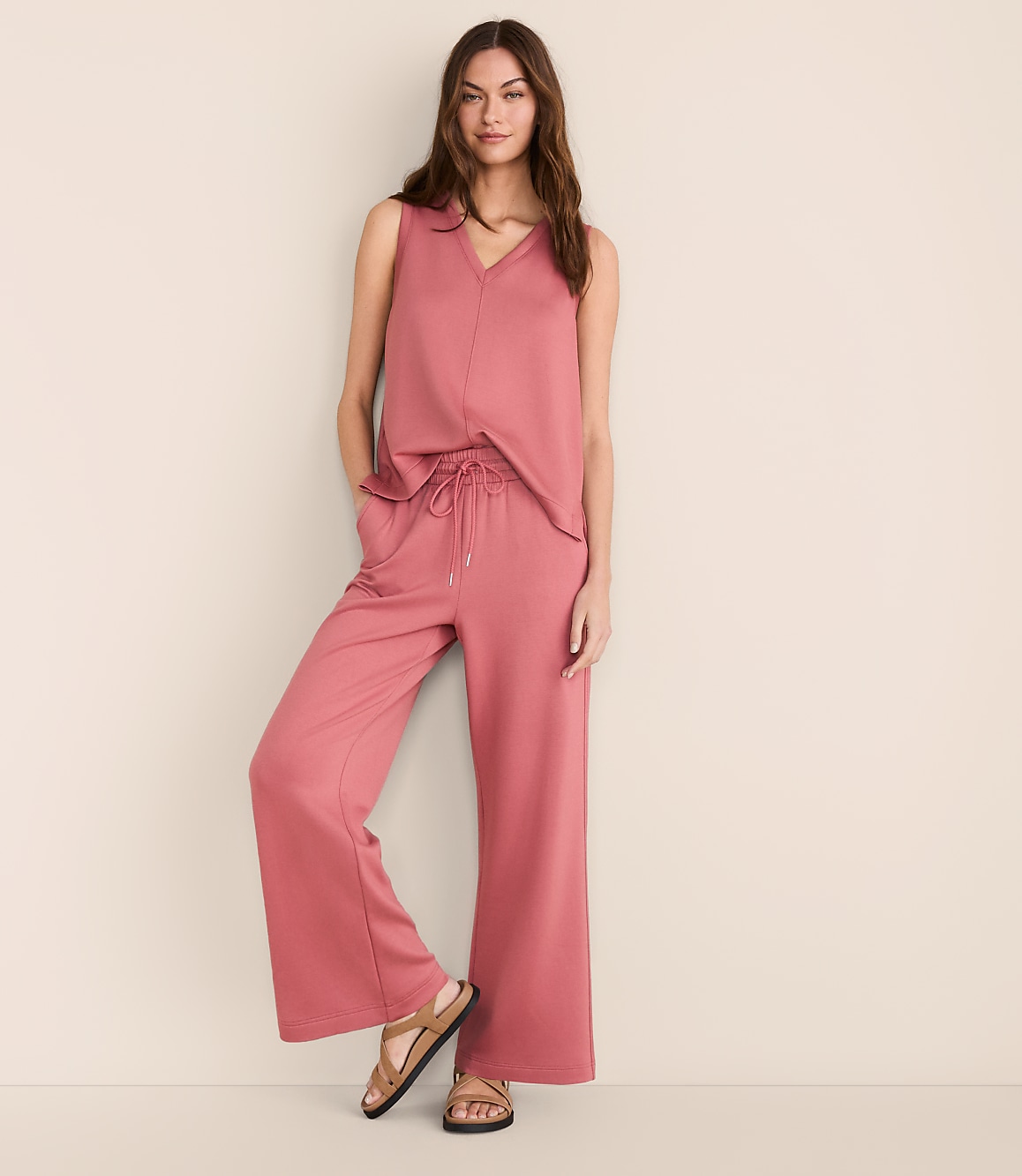 Lou & Grey Scubasoft Wide Leg Sweatpants