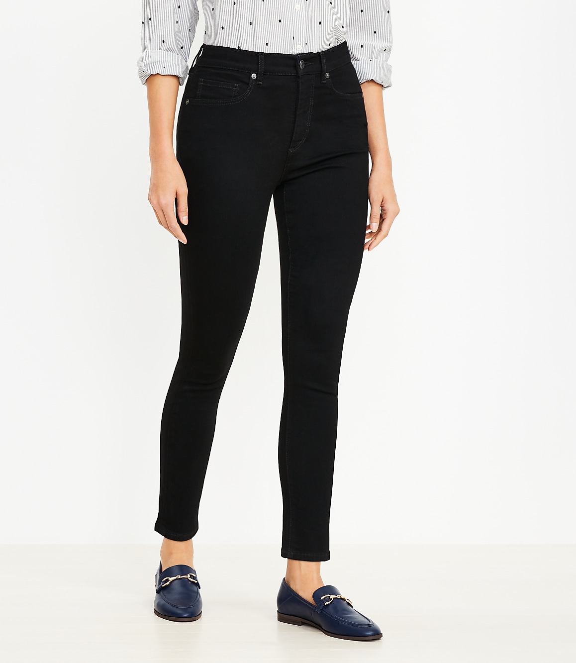 Petite Curvy High Rise Skinny Jeans in Black
