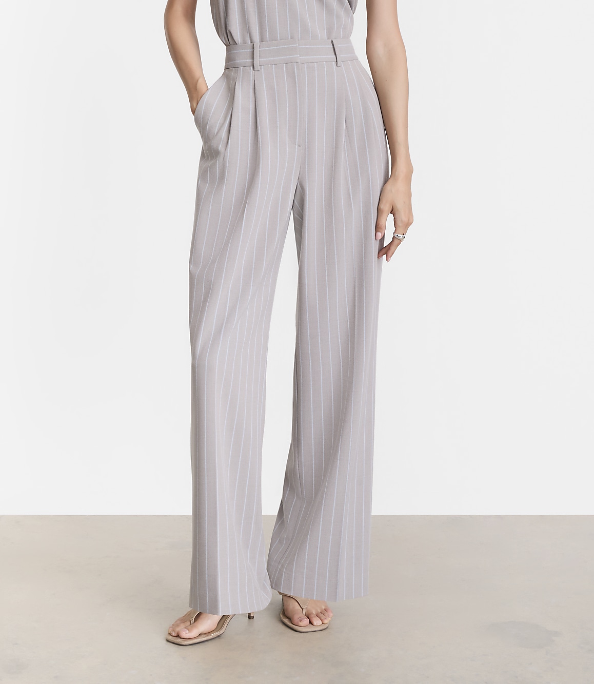 Petite LOFT Versa Seasonless Stretch Double Pleat Relaxed Straight Pants in Stripe