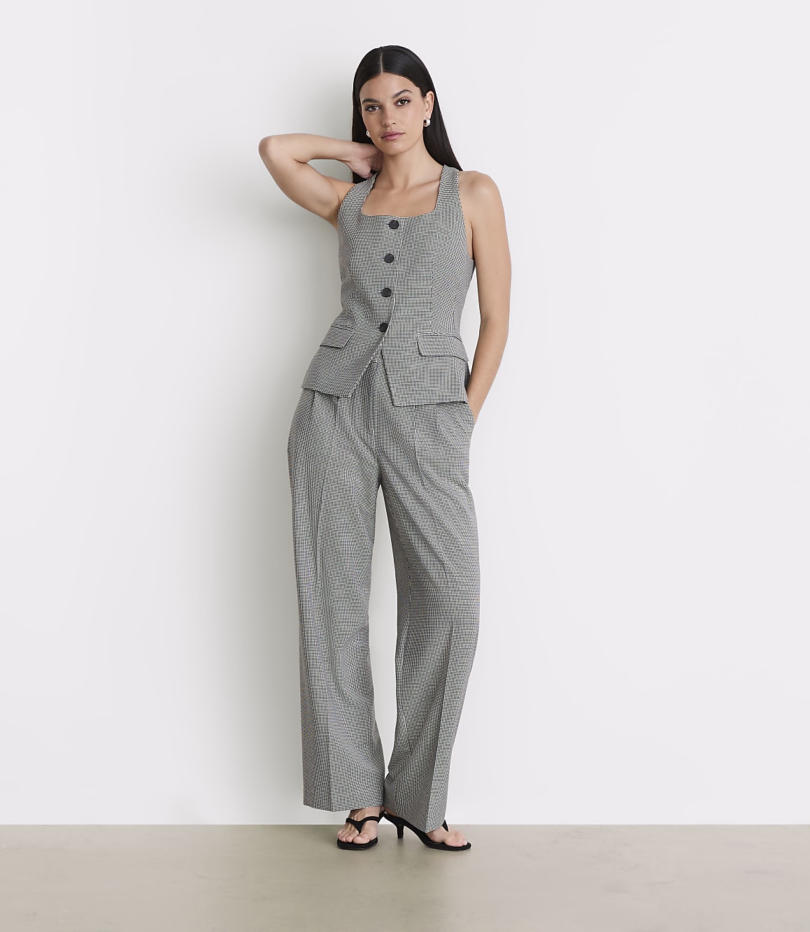 Petite LOFT Versa Seasonless Stretch Halter Vest in Mini Houndstooth