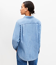 Chambray Everyday Relaxed Pocket Shirt carousel Product Image 3