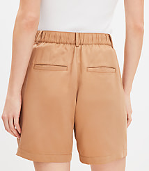 Pleated Shorts in Emory with 7 Inch Inseam carousel Product Image 3