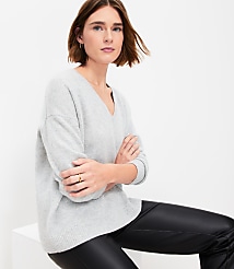 Relaxed V-Neck Cashmere Sweater carousel Product Image 1