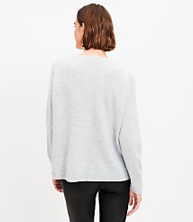 Relaxed V-Neck Cashmere Sweater carousel Product Image 3