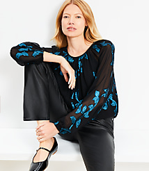 Metallic Jacquard Stretch Hem Blouse carousel Product Image 2