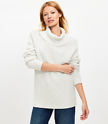 Linked Turtleneck Tunic Sweater carousel Product Image 1