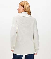 Linked Turtleneck Tunic Sweater carousel Product Image 3
