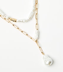 Pearlized Chain Link Layered Pendant Necklace Set carousel Product Image 2
