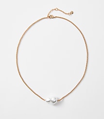 Pearlized Pendant Necklace carousel Product Image 1