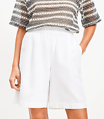 Petite Pull On Bermuda Shorts in Linen Cotton carousel Product Image 2