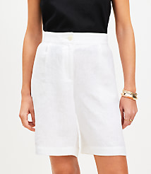 Petite Bermuda Shorts in Linen carousel Product Image 2